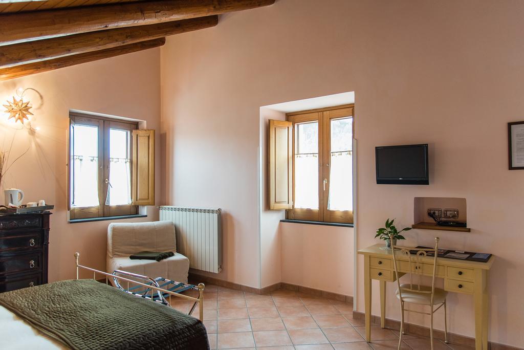 B&B Beata Solitudo Аджерола Экстерьер фото
